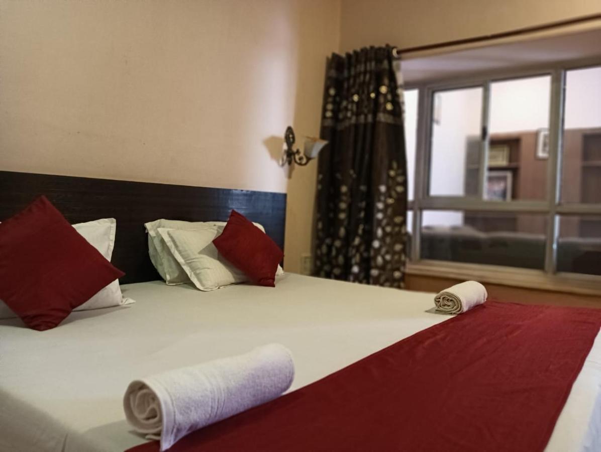 Shree Krishna Hotel Inn Varanasi Esterno foto