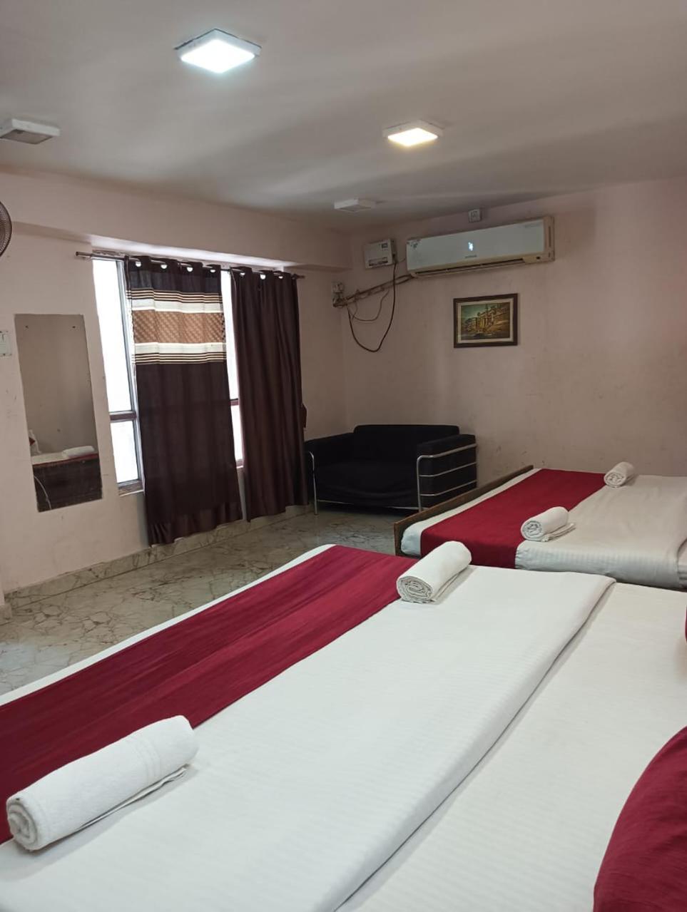 Shree Krishna Hotel Inn Varanasi Esterno foto